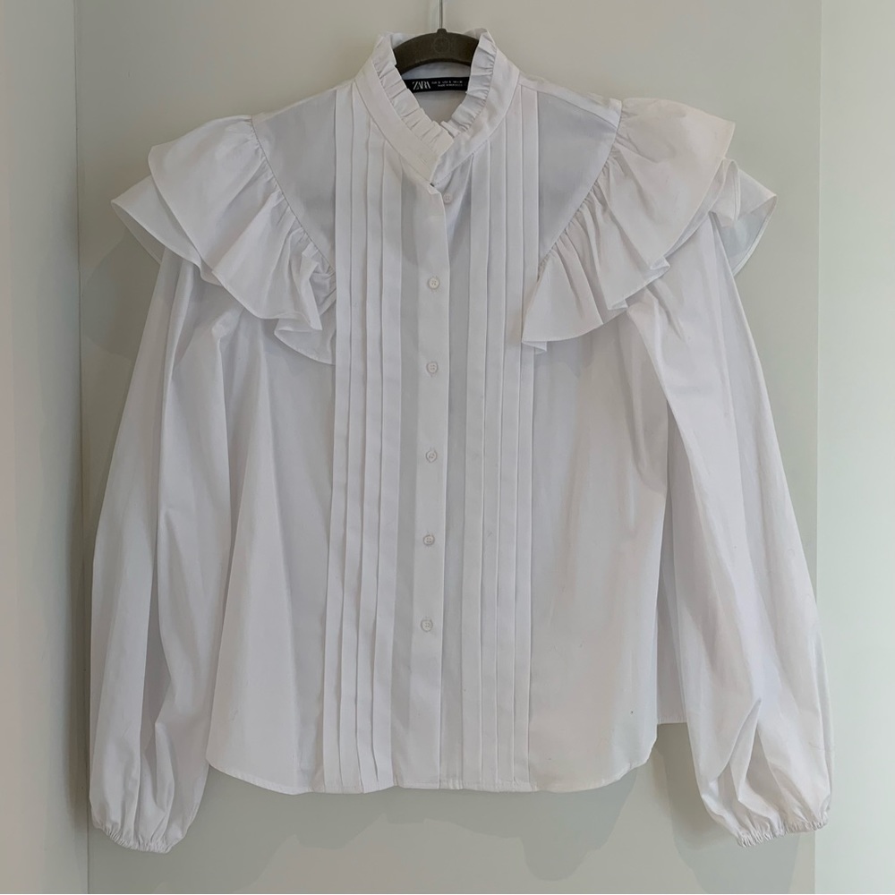 ZARA white shirt with ruffles size S. Made in Morocco.